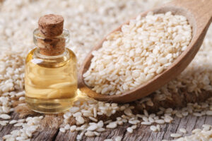 El Secreto para un Cabello Brillante y Sedoso: Aceite de Sésamo